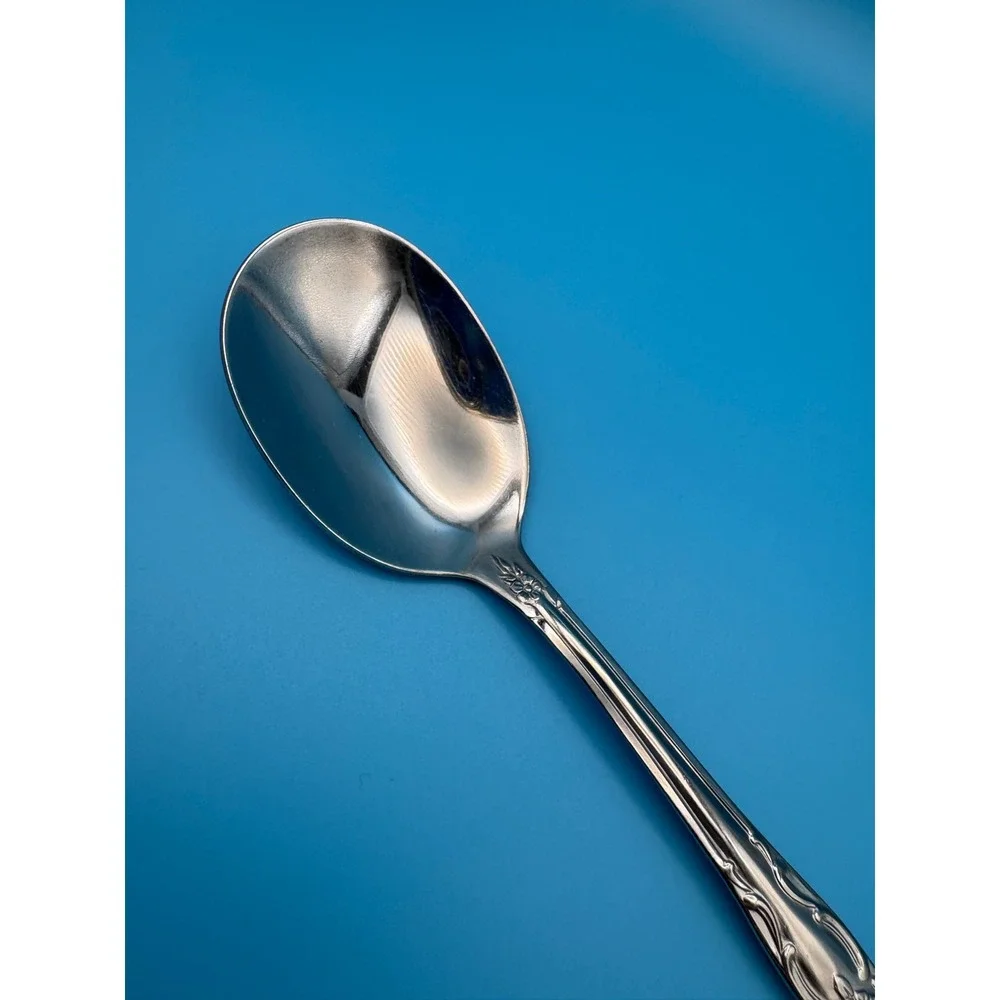 Oneida Venus Sugar Spoon Oneidacraft Deluxe Stainless Steel Floral Silver 6in